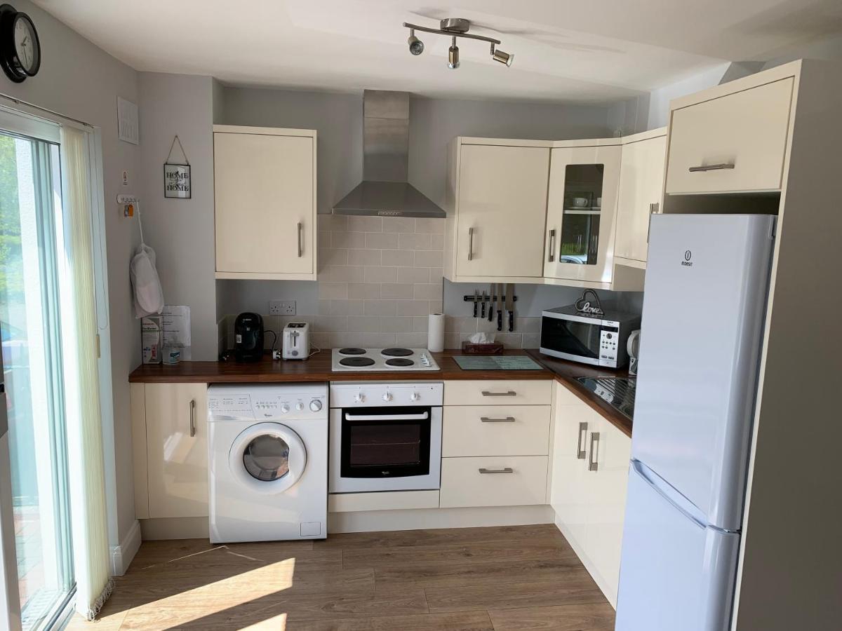 Two Bedroom Town House Beside The River Barrow Carlow Exterior foto